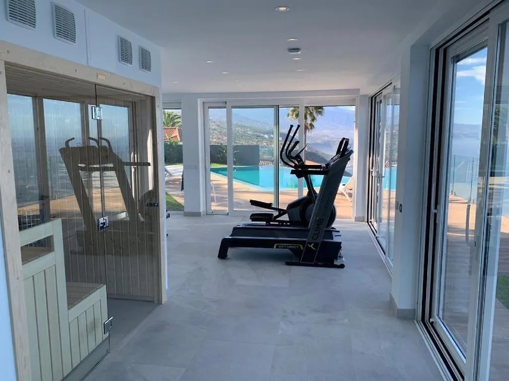 Crystal Ocean Villa 塔科龙特